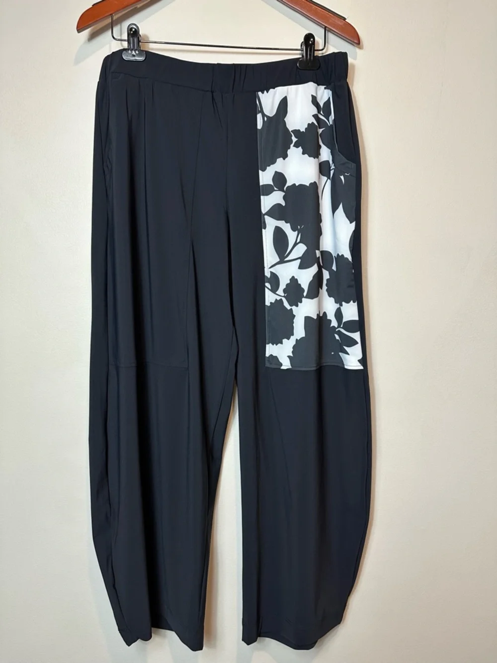 NOT FOR SALE Floral Flow Pants Black Wide Leg NWT Size US 14-16| Alembika 5 - Picture 2 of 8